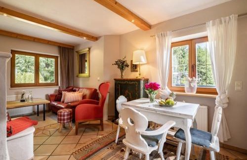 Kirchberg in Tirol Apartment | Inviting Appartement Teresa I: Pet-Friendly with Pool Access