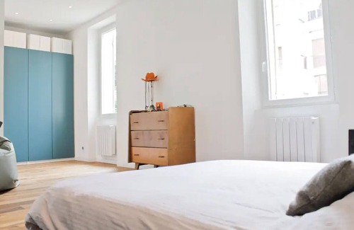 Saint-Just Apartment | Tranquil Terrace Apartment in Marseille for Relaxing Getaways