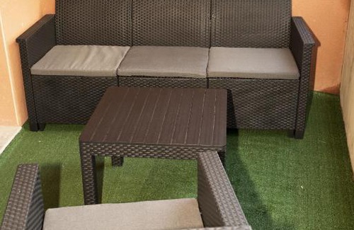 Toulouse North Apartment | Discover Toulouse: Poolside Apartment with Private Parking