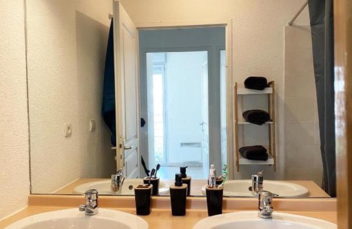 Toulouse North Apartment | Discover Toulouse: Poolside Apartment with Private Parking