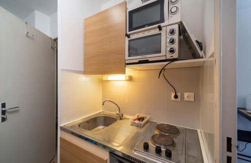 Saint-Charles Apartment | Convenient Apartment Near Gare St Charles for Your Stay