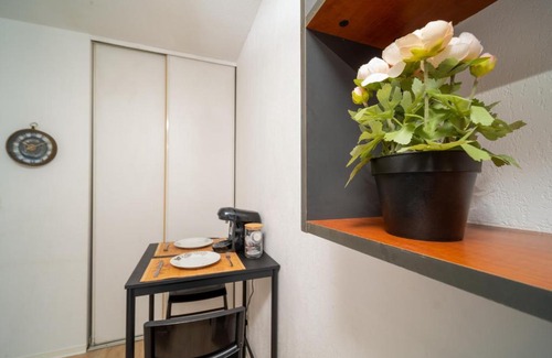 Saint-Charles Apartment | Convenient Apartment Near Gare St Charles for Your Stay
