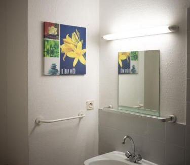 Saint-Charles Apartment | Convenient Apartment Near Gare St Charles for Your Stay