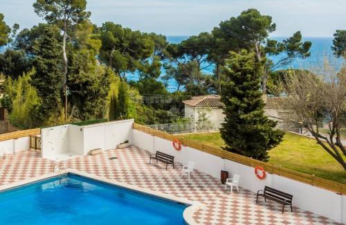 Calella de Palafrugell Apartment | Comfortable Oceanview Apartment with Pool in Calella de Palafrugell