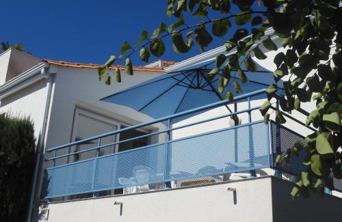 Vaux-sur-Mer Apartment | Comfortable Apartment with Pool & Oceanfront Views