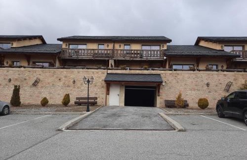 Superbolquere Apartment | Comfortable Apartment with Scenic Views of Cambre d'Aze