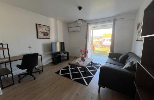 Cebazat Apartment | appartement tout confort dans villa avec piscine