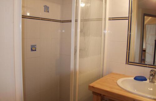 Le Palais Apartment | Cozy Appartement Le Palais for Two - Family-Friendly Stay