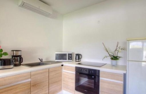 Afa Apartment | Tranquil Apartment in Villa – Guest Rated 9/10, Family Friendly