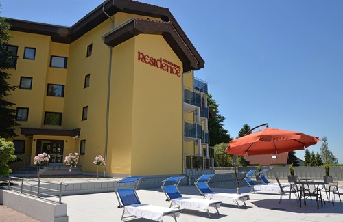 Sasbachwalden Apartment | Spacious Maisonette with Kitchen & Breakfast Included