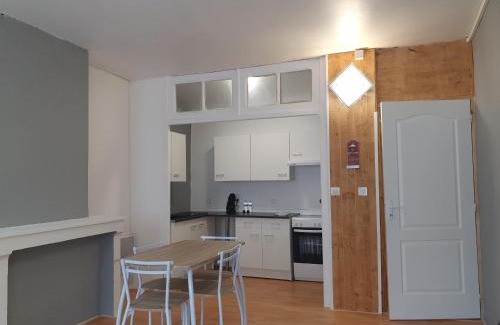 Salins-les-Bains Apartment | Family-Friendly Appartement VanSuly: Comfort Awaits You