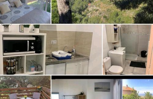 Verduron Apartment | Pet-Friendly Apt Verduron with Sea Views & High Ratings
