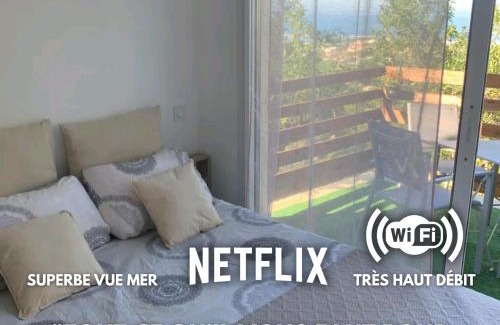 Verduron Apartment | Pet-Friendly Apt Verduron with Sea Views & High Ratings