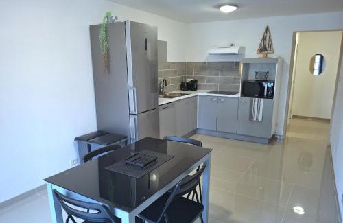 Villeneuve Apartment | Discover Appartement Villeneuve: Family & Pet Friendly Retreat