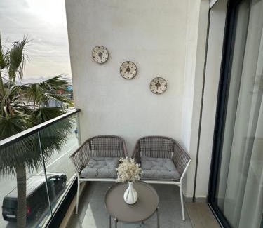 Miramar Apartment | Seaside Apartment Retreat in Martil - Family Friendly Stay