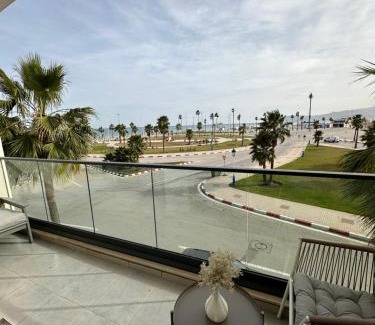 Miramar Apartment | Seaside Apartment Retreat in Martil - Family Friendly Stay
