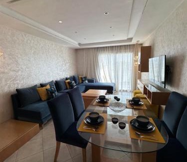 Miramar Apartment | Seaside Apartment Retreat in Martil - Family Friendly Stay
