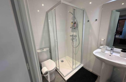 Vienne Apartment | Cozy Appartement Vignes: Pet-Friendly Getaway for Two