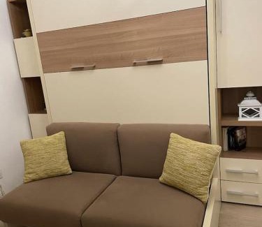 Vignerons Apartment | Cozy Appartement Vincennes - Family-Friendly Retreat