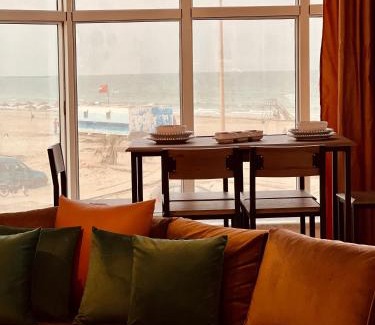 Gabes Apartment | Oceanfront Appartement with Private Beach & Amazing Views