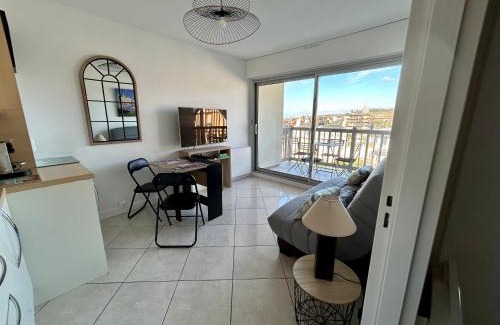 Villers-sur-Mer Apartment | Ocean View Apartment - Steps from the Beach and City Center