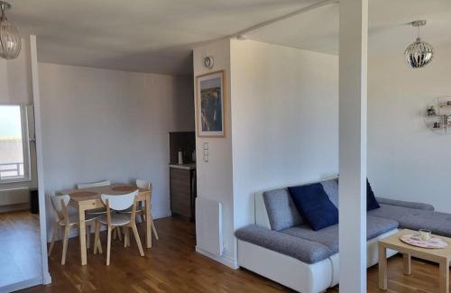 Ault Apartment | Ocean View Apartment Just Steps from the Beach