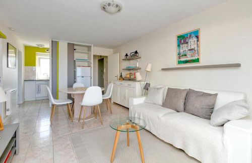 Pornichet Apartment | Oceanfront Apartment with Gorgeous Sea Views - 10/10 Rating