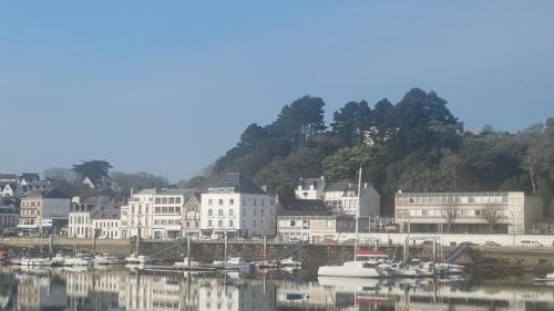 Audierne Apartment | Seaside Apartment with Breakfast - Guest Rated 9.5/10