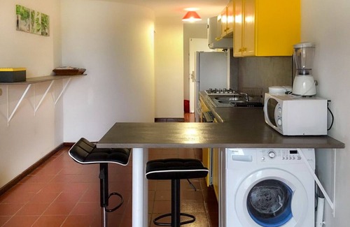Mare Gailard Apartment | Oceanview Apartment Perfect for Surfing and Diving Adventures