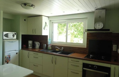 Cuguron Apartment | Scenic Apartment with Pyrenees Views & Family Activities