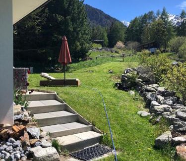 Graechen Apartment | Inviting Appartement Waidmannsheil with Scenic Views