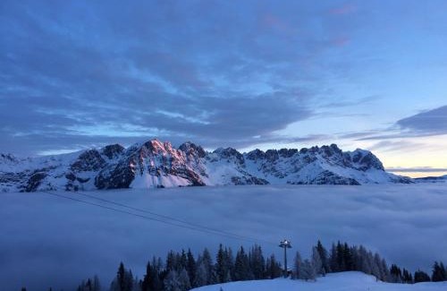 Ellmau Apartment | Deluxe Appartement Wilder Kaiser with Hot Tub & Breakfast