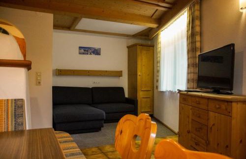 Waidring Apartment | Guest Favorite: Appartement Winkler with Breakfast & Hot Tub