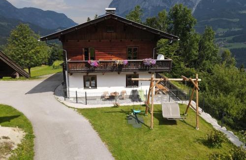 Werfen Apartment | Family-Friendly Appartement Winteraugut - Guest Rated 9.8