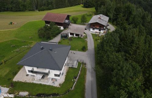 Werfen Apartment | Family-Friendly Appartement Winteraugut - Guest Rated 9.8