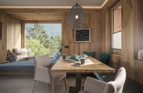 Ried im Zillertal Apartment | Elegant Appartement Zillertal Klee with Pool & Ocean View