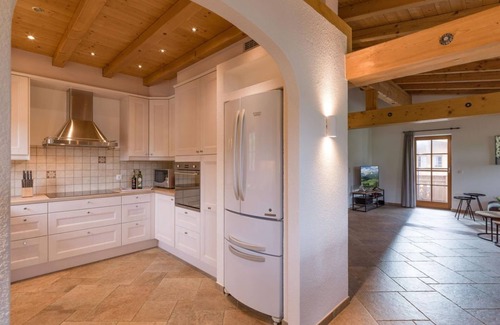 Ellmau Apartment | Family-Friendly Appartement Zirbe with Spa & 10/10 Rating