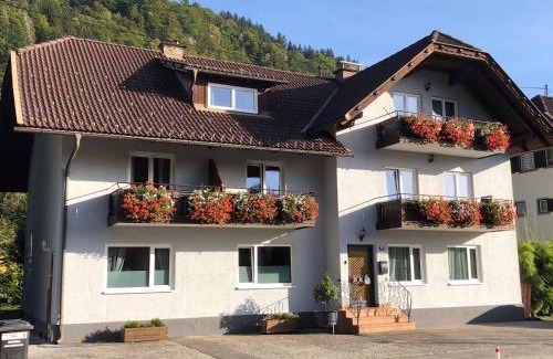 Doebriach Apartment | Oceanfront Appartement Zirbenduft: Rated 9.4/10 for Families