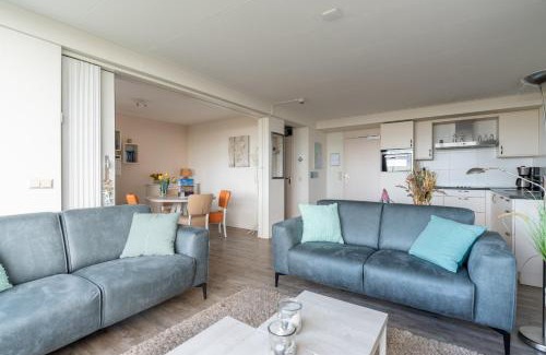 De Koog Apartment | Oceanfront Family Retreat at Appartementencomplex Juliana 114
