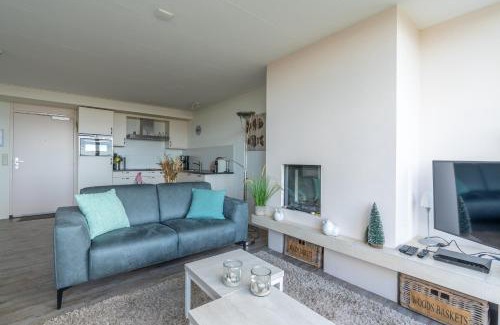 De Koog Apartment | Oceanfront Family Retreat at Appartementencomplex Juliana 114