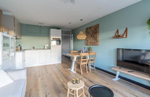 De Koog Apartment | Relaxing Oceanfront Stay at Appartementencomplex Juliana 140