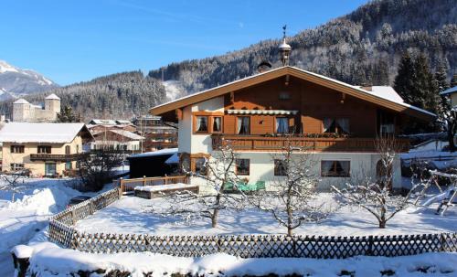 Kaprun Apartment | Guest Rated 9/10 at Appartementhaus Egger with Kitchen