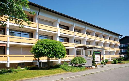 Safferstetten Apartment | Cozy Appartementhaus Nürnberg - Pet Friendly & Spa Retreat