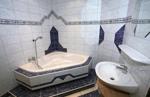 Kotschach-Mauthen Apartment | Top-Rated Appartementhaus Sabine with Family-Friendly Perks