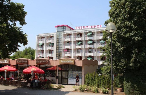 Bad Fuessing Apartment | Relax at Appartementhaus Thermenhof with Spa & Restaurant