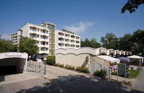 Bad Fuessing Apartment | Relax at Appartementhaus Thermenhof with Spa & Restaurant