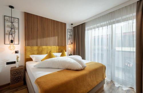 Mayrhofen Apartment | Exceptional Appartements ALMA with Hot Tub & Breakfast