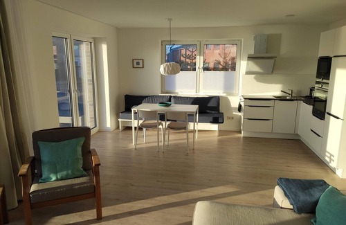 Lemkenhafen Apartment | Guest Rated 10/10: Appartements am Hafen - Family Friendly