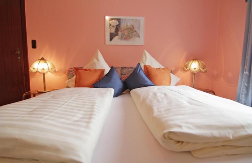 Bad Mitterndorf Apartment | Top-Rated Appartements am Kurpark with Family-Friendly Amenities
