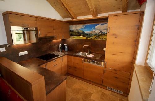 Maschl Apartment | Discover Appartements Wieshof: Pet-Friendly Comfort & Spa